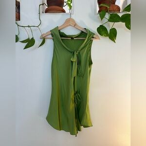 Le Chateau Green Sleeveless Blouse